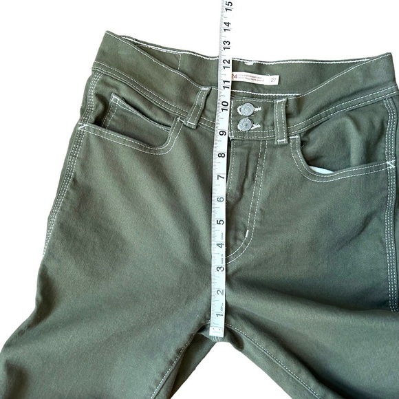 Levi's Women's 724 High Rise Straight Carpenter Cropped Jeans - Picture 13 of 13